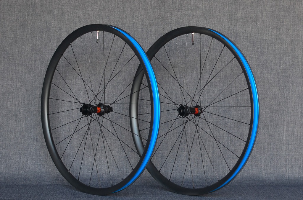 carbon MTB wheels